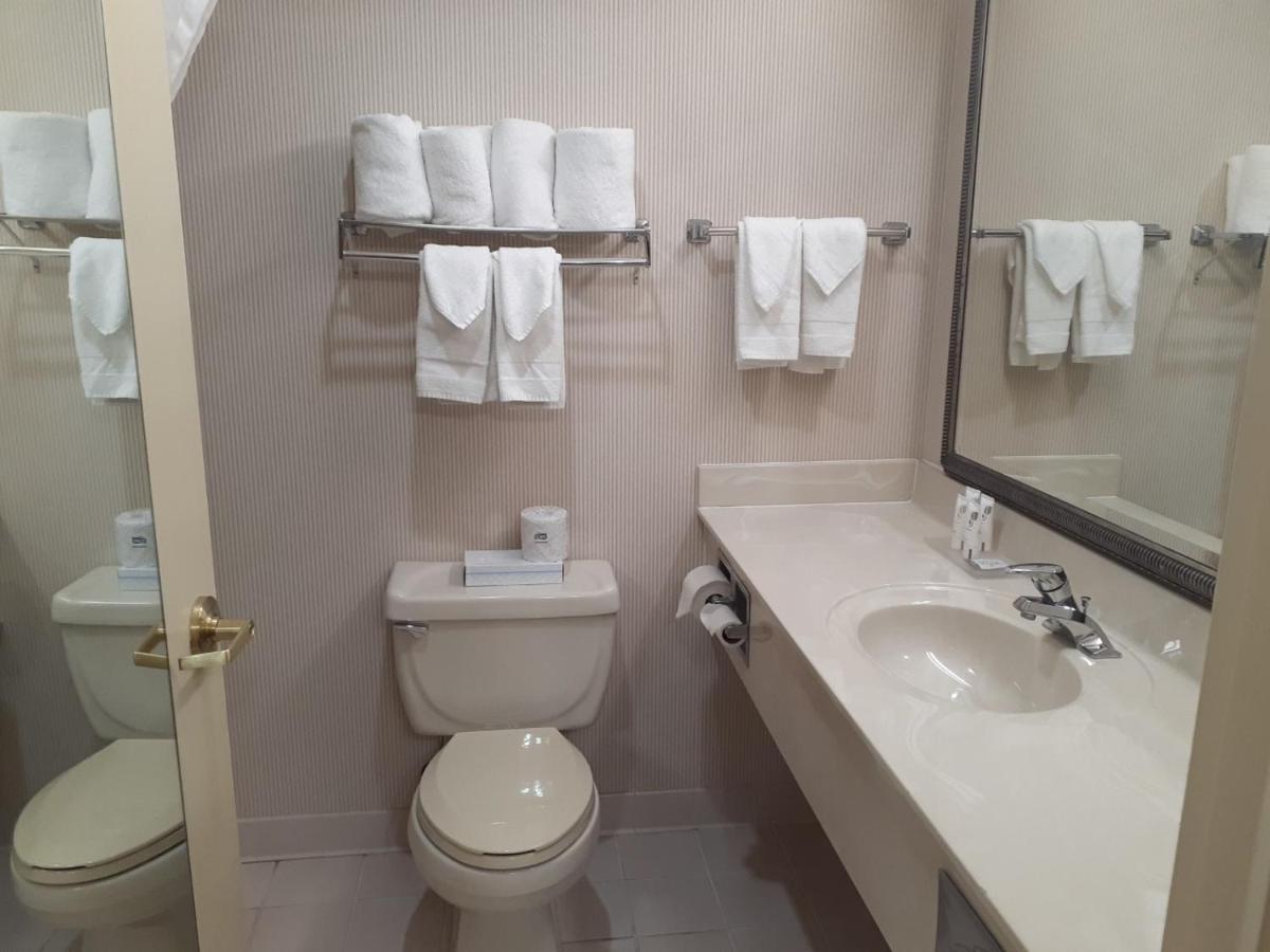 Country Inn & Suites By Radisson, Freeport, Il Экстерьер фото